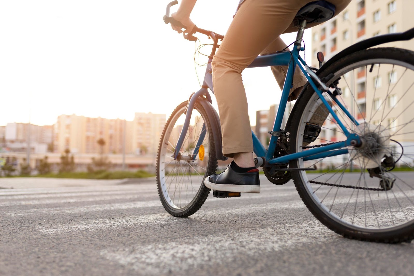 Comparing Commuter Bikes and Road Bikes: Which to Choose?